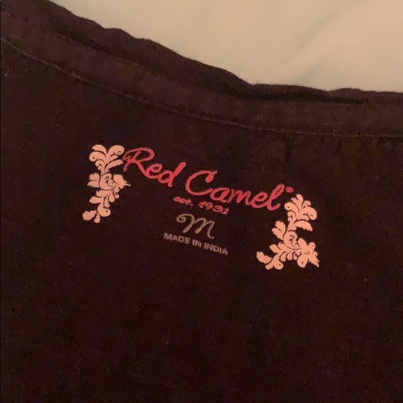 Cropped Low Neck Black Tee - Picture 2 of 2